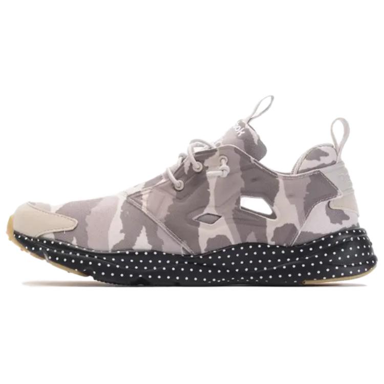 Reebok Furylite Gm 'Camo Sand Cliff Stone' V67789