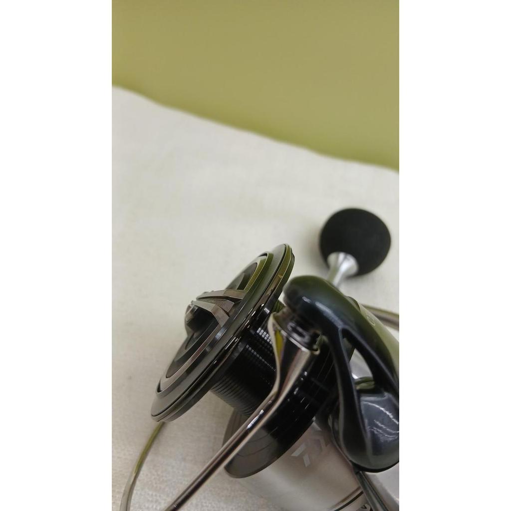 Used DAIWA 24 CELTATE LT5000D-CXH spinning reel