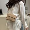 Женская сумка 2025 новая модная высококлассная модная универсальная на плечо сумка-мессенджер осень и зима плетеная портативная маленькая квадратная сумка