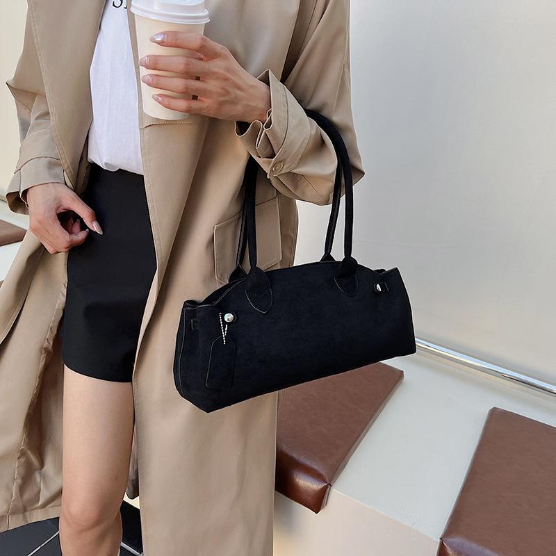 Retro Deerskin Velvet Hand-held Underarm Tote Bag Women's Autumn New Fashion Versatile Shoulder Pillow Bag