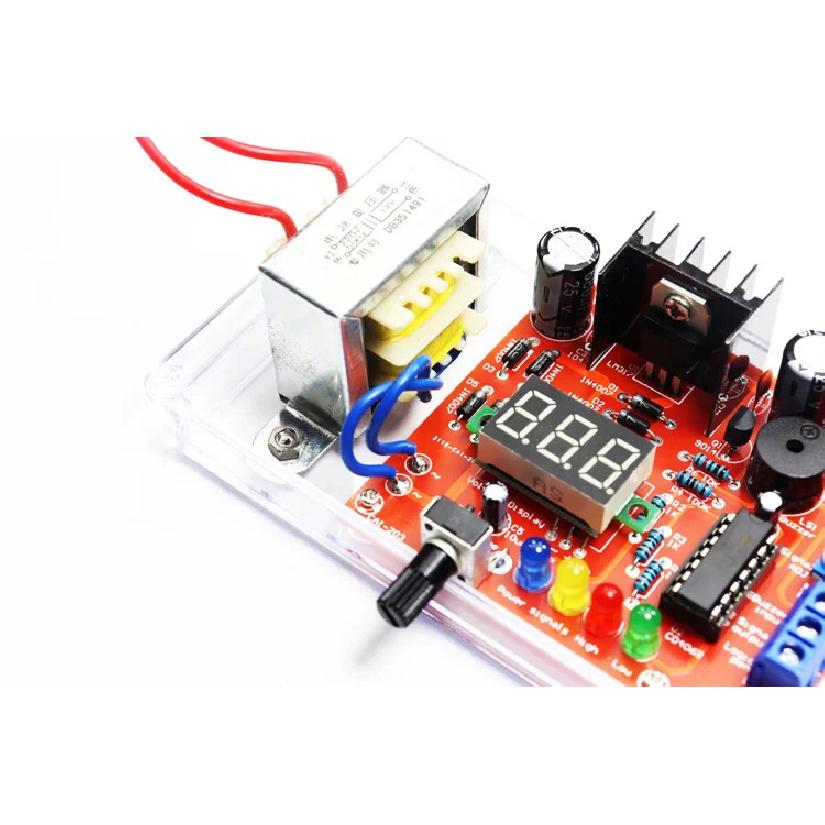 Электронный DIY-набор LM317 Регулируемый стабилизатор напряжения DC Понижающий источник питания Компоненты для сборки С корпусом Пайка Сборка 220В