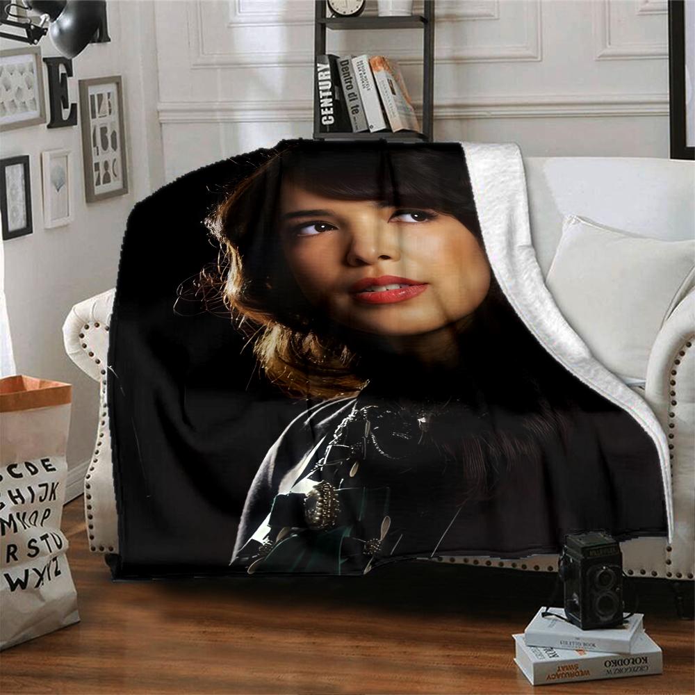 Indila Theme Printed Blanket - Perfect for Couch, Bed, Travel & Outdoor Use | Machine Washable, Cozy & Durable.