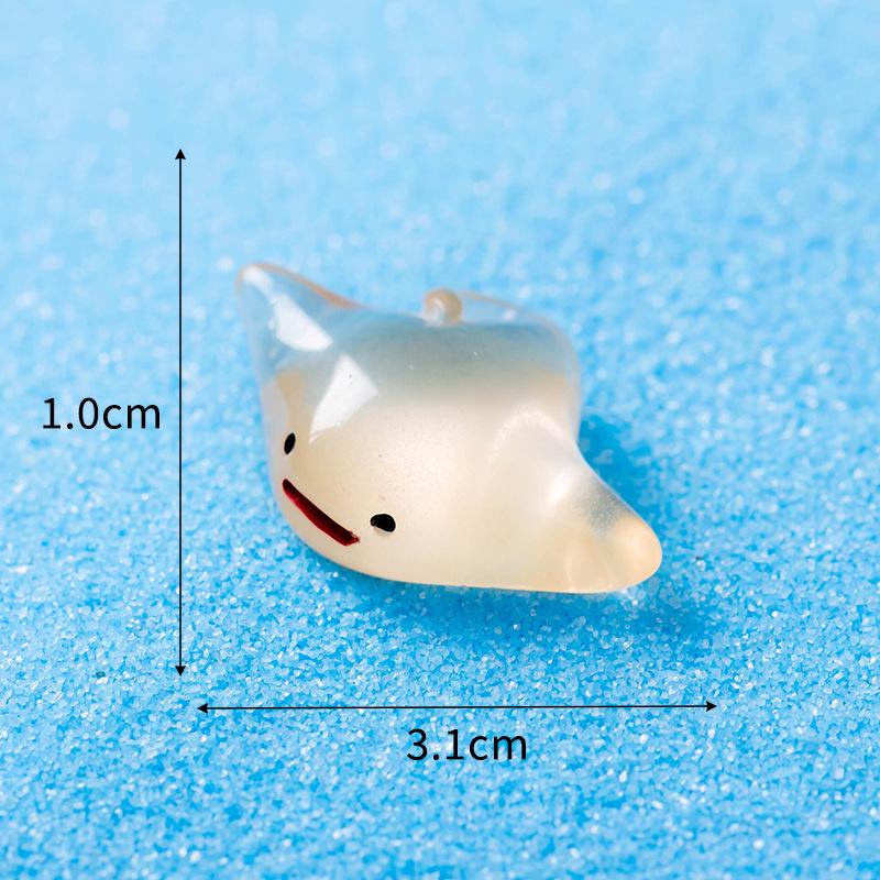 Glow-in-the-dark Manta Ray Resin Small Ornaments Micro Landscape Fish Tank Aquarium Marine Animal Landscape Decorative Arts and Crafts Accessories