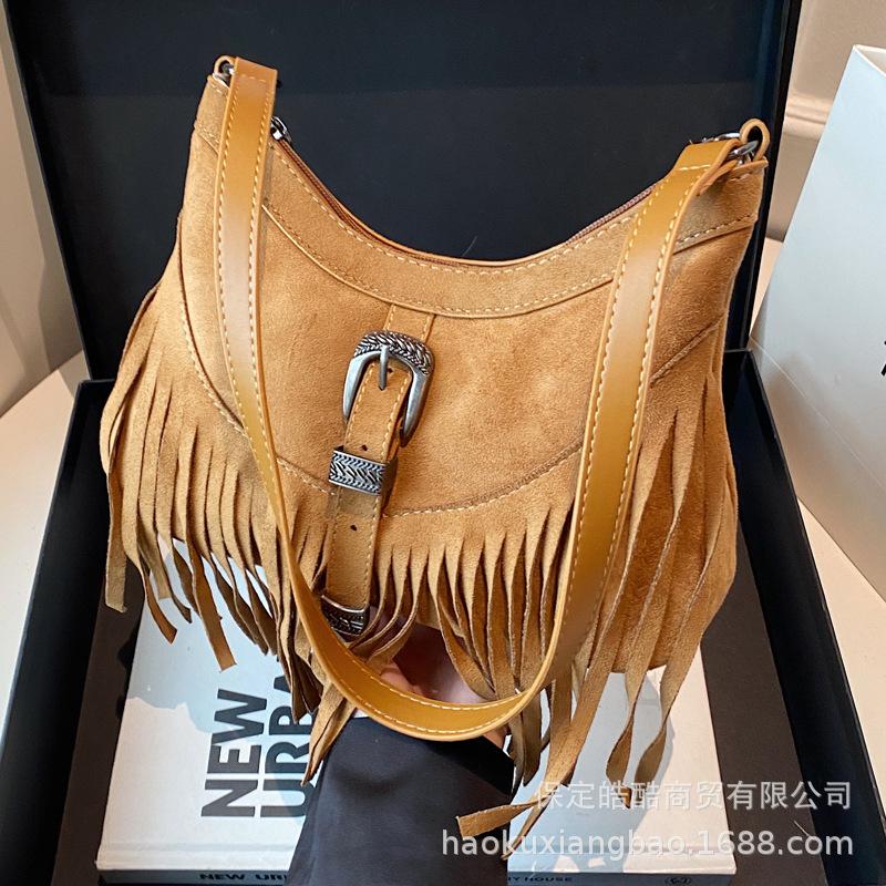 Нишевая сумка-тоут под мышкой с кисточками женская 2025 новая популярная модная высококлассная ретро сумка на плечо сумка-мессенджер для поездок на работу