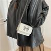 Korean Version of Fashionable, Exquisite and Beautiful 2025 New Simple Solid Color Commuter Bow Foreign Style Chain Shoulder Messenger Bag
