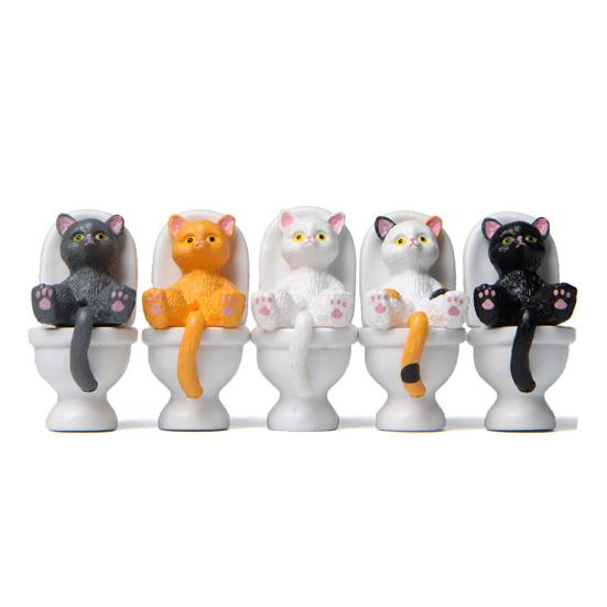 Funny Cat Figurine Spiritual Consolation PVC Vivid Appearance Toilet Series Cat Statue Party Supplies