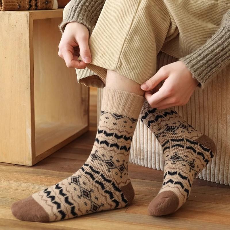 Thick Woolen Socks Mid-Calf Ultra-Thick Home Floor Sleep Warmth Retro Ethnic Style Autumn Winter Home Comfort Stocking