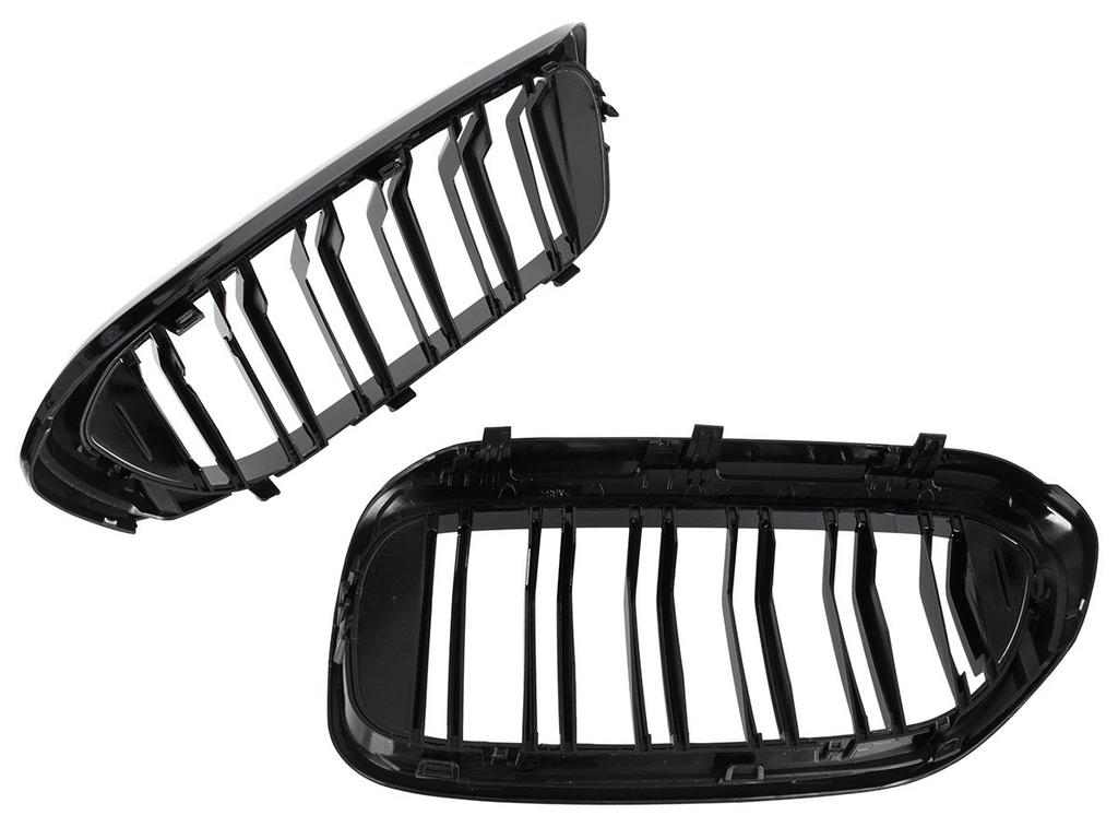 BMW 5 G30 / G31 2017- Kidney Grilles Between Headlights, Left + Right Set, Black Glossy Double Bar