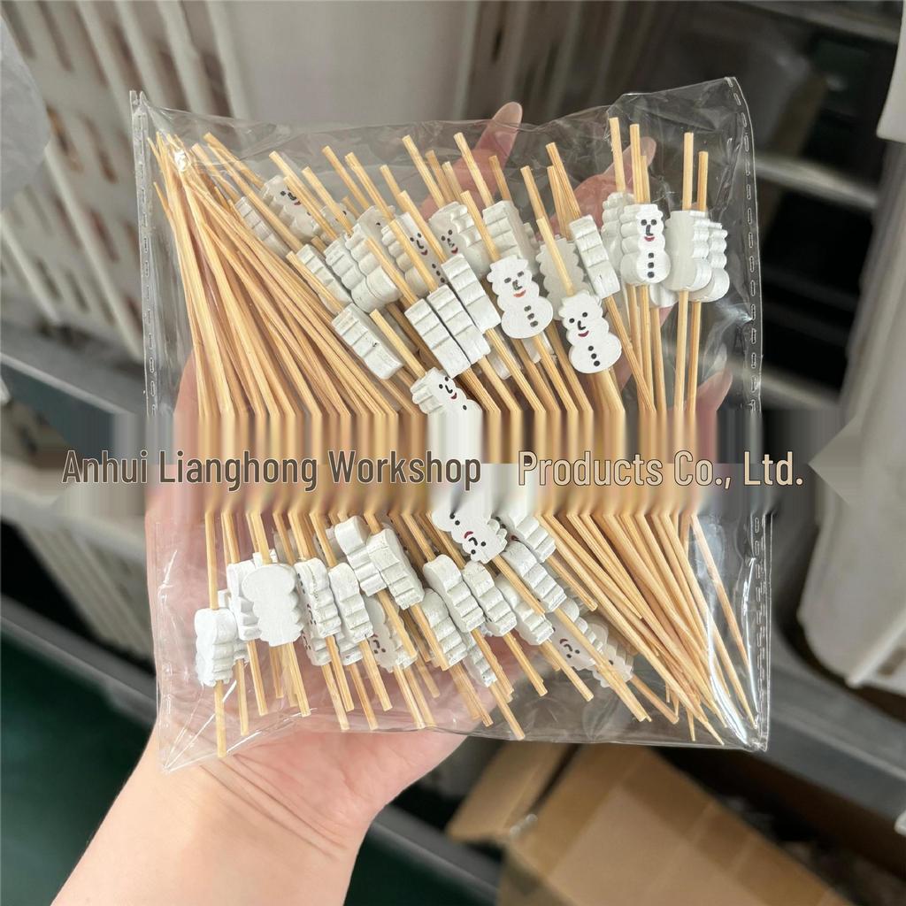 Бамбуковые шпажки для рождественских коктейлей и фруктов с Санта-Клаусом