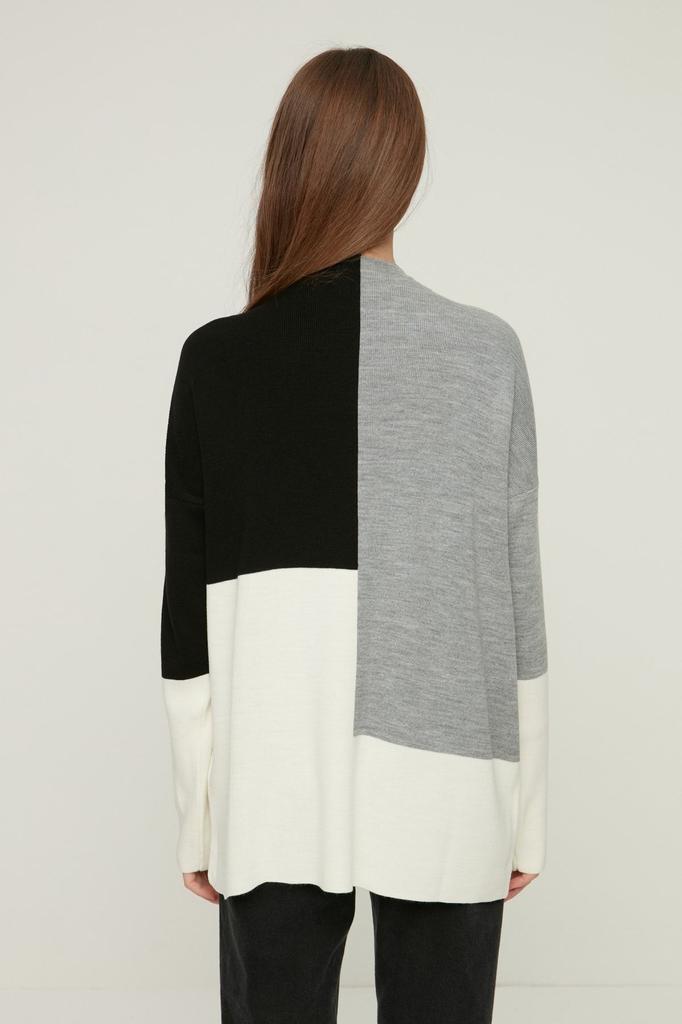 Women's Fashionable Stylish Hijab Sweater Stone Color Block High Collar Knitwear Sweater