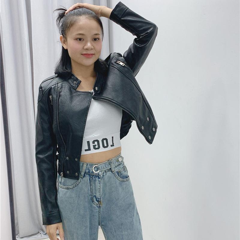 Весенне-осеннее мотоциклетное кожаное пальто, женская новая маленькая модная короткая тонкая куртка из искусственной кожи, модная