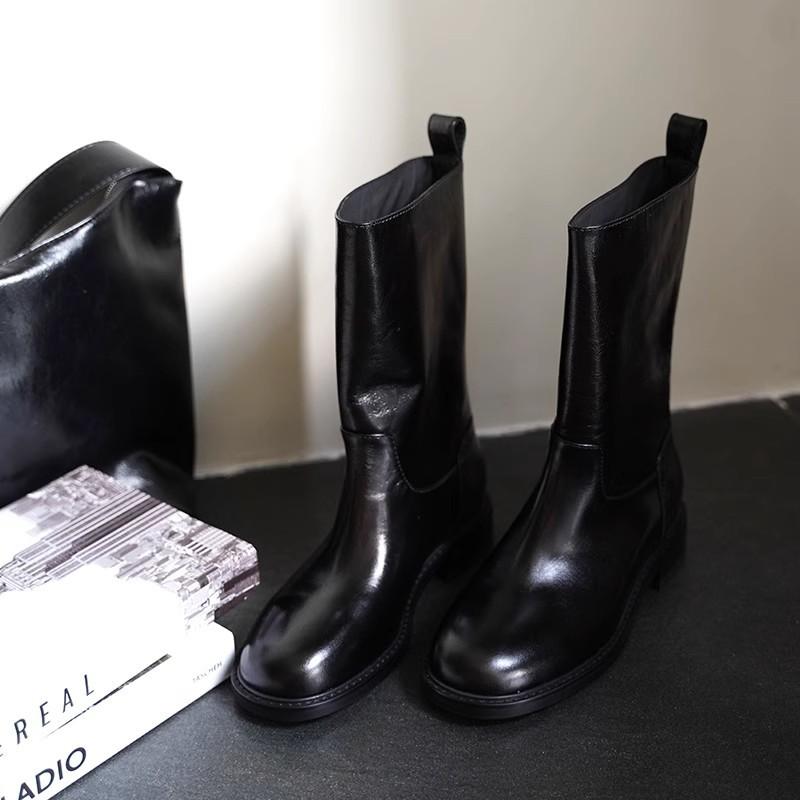 Корейская версия женских ботинок-сигарет ручной работы, новые кожаные ботинки средней высоты в стиле ретро, ботинки-рыцари прямого силуэта, одинарные ботинки осень-зима 2025
