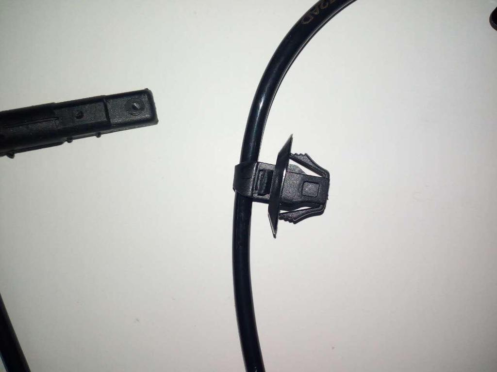 Датчик АБС Dodge для Jeep Compass Переднее колесо (Деталь 05105572AA)