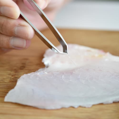 16cm Deba Knife Set with Scaler and Boner, Made In Japan, Tsubame-Sanjo, Japan, Cat Design, and Foil-Stamped Presentation Box (Vegetable Cat)