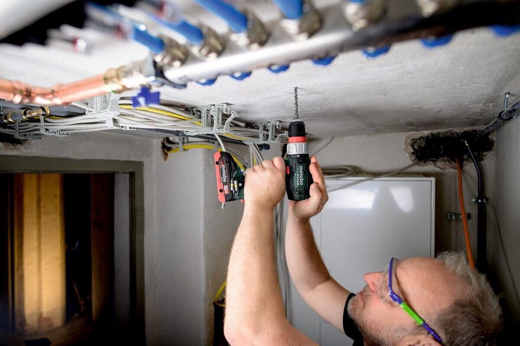 Ударный шуруповёрт Metabo SB 18 L BL Quick (2x 2Ah Akku + metaBOX 145 (614054500)