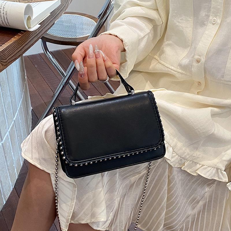 Korean Style Fashion Simple Personalized Women Chain Crossbody Small Square Soft Bag