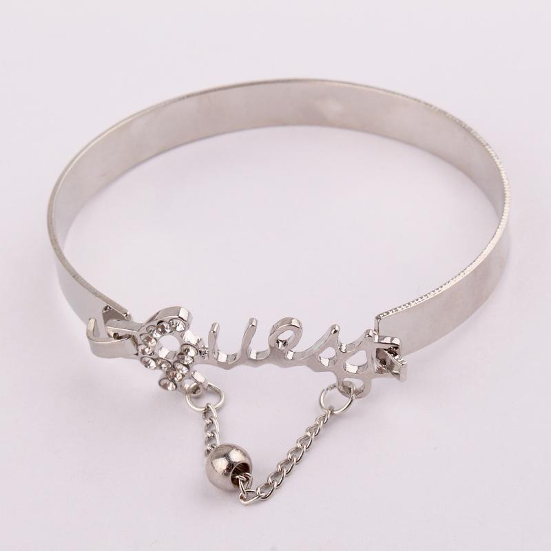 Браслет и браслет в европейском американском стиле, ювелирное украшение, подарок 2023, новый женский металлический браслет, браслеты с шармами, золотой серебряный цвет