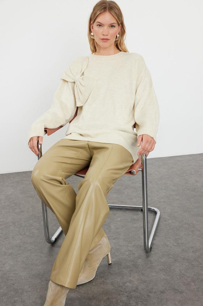 Women's Fashionable Stylish Hijab Sweater Ecru Bow Detailed Soft Textured Knitwear Sweater