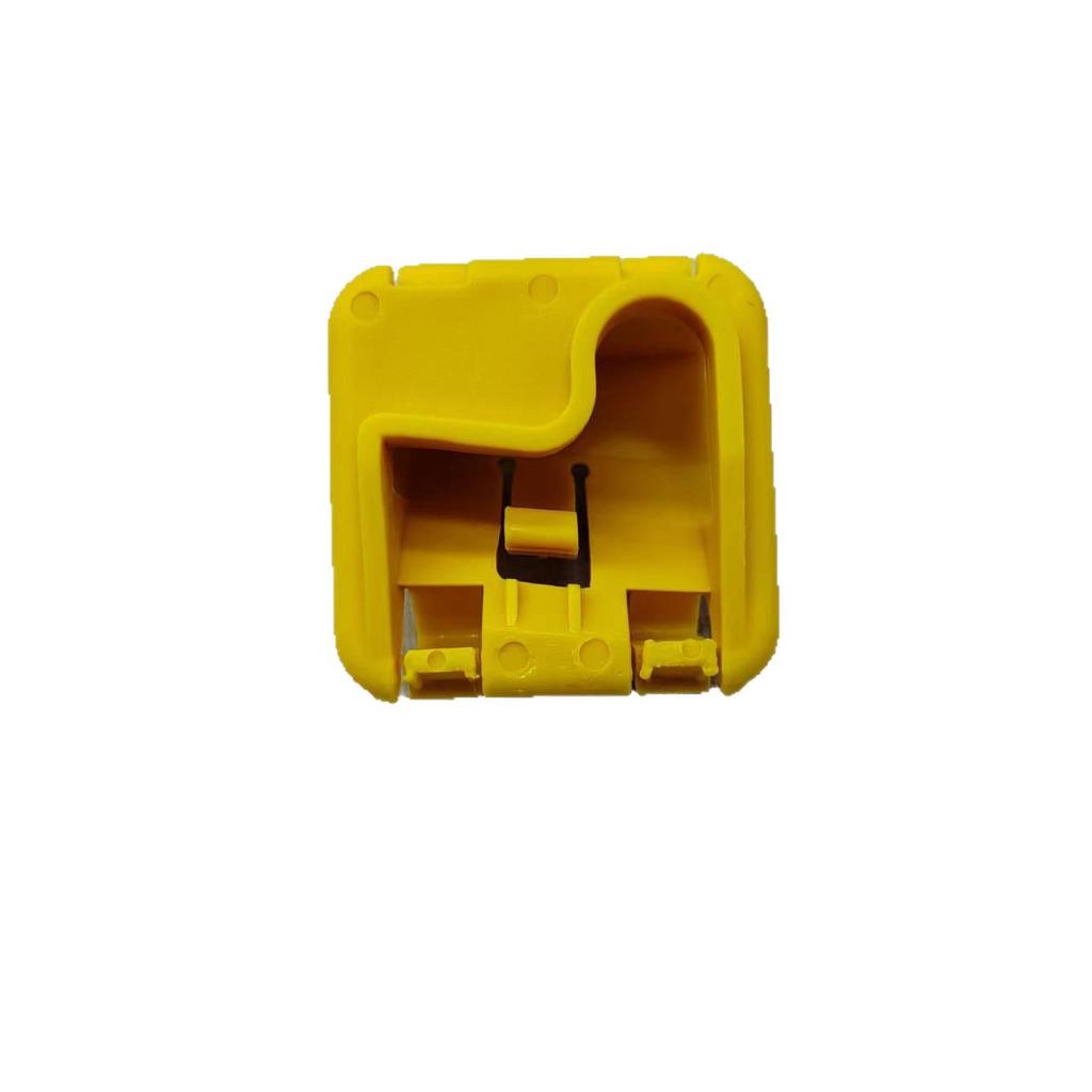 Клипса-поддержка капота VW Golf Skoda Seat 1U0823570 1ZD8233975M082339