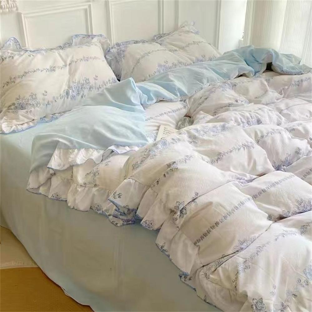 Ins Style Korean Princess Washed Cotton Four Piece Set Fresh Lace Duvet Cover Set, Bed Sheet Three Piece Set On the Bed