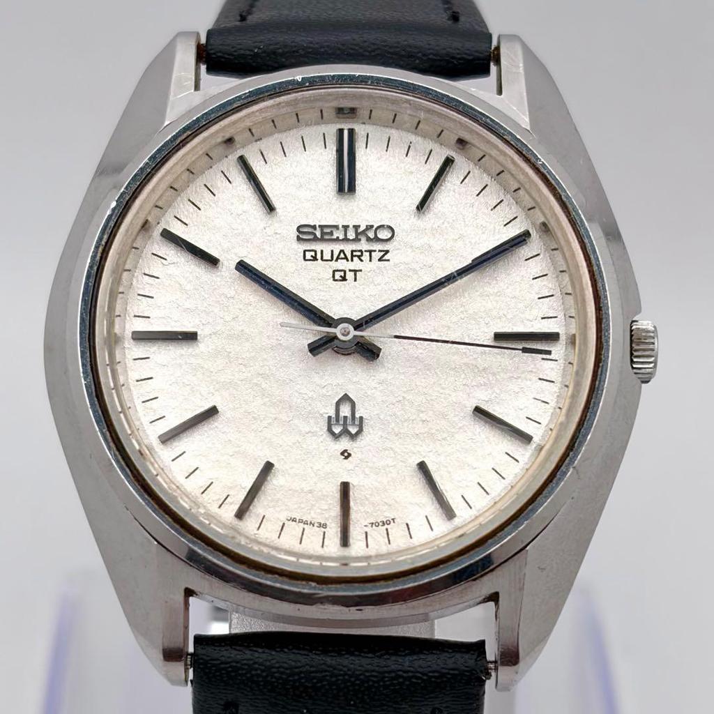 Rare Working SEIKO QT Snow White Dial Snowflake Guilloche Men's Vintage 38-7030