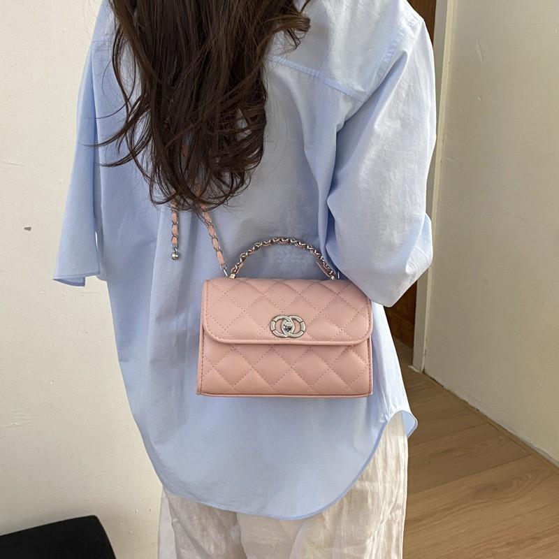 Chic Quilted Chain Crossbody Bag 2026 Fashion Small Square Shoulder