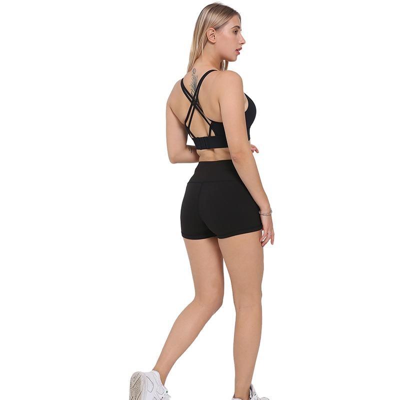 Шорты бесшовные эластичные Push Up для фитнеса