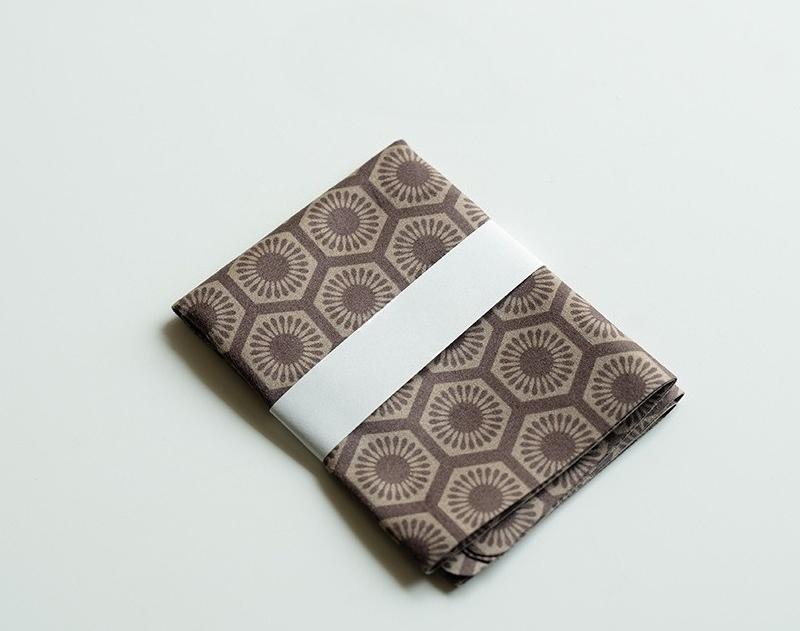 Китайское печатное двухстороннее влаговпитывающее чайное полотенце, коврик для чайного столика, салфетки для чистки чайника, теплоизоляционная подставка, чайные аксессуары