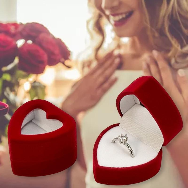 Fashionable Romance Flocking Heart Shaped Jewelry Presentation Case Convenient for Engagement Keepsakes Daily Use