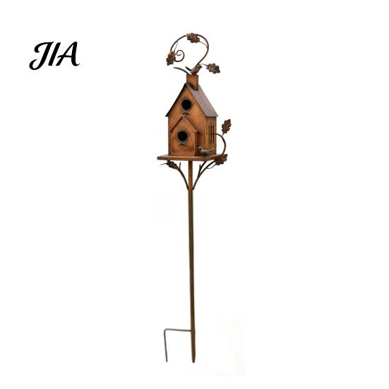Rustic Bird Station Metal House Garden Stakes, Feeder Decor, Weatherproof Gift for Lovers Iron Art Decor Outdoor Lawn Yard Flower Bed Decoration Wild