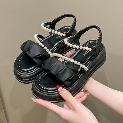 Лето 2024 новая платформа жемчуг женские римские туфли модные универсальные полые женские сандалии модные пляжные туфли