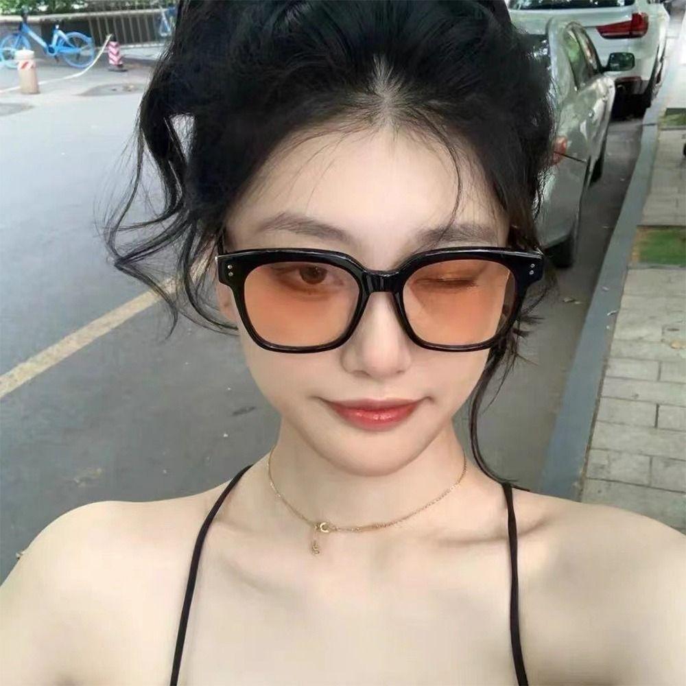Women's Fashion Sunglasses Retro Sun Glasses Female Ins Popular Black Vintage Square Eyewear