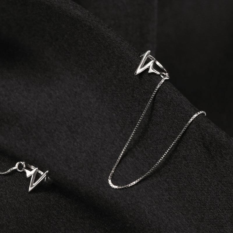 Глянцевые интегрированные ушные клипсы с цепочкой Lightning с универсальным характером и стильным стилем для женщин