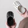Креационная керамическая пепельница в стиле Crocs