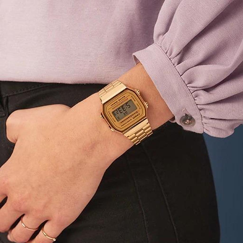 Casio G-Shock LA-680WGA-9D Золотые часы LA680WGA-9D LA680WGA-9D
