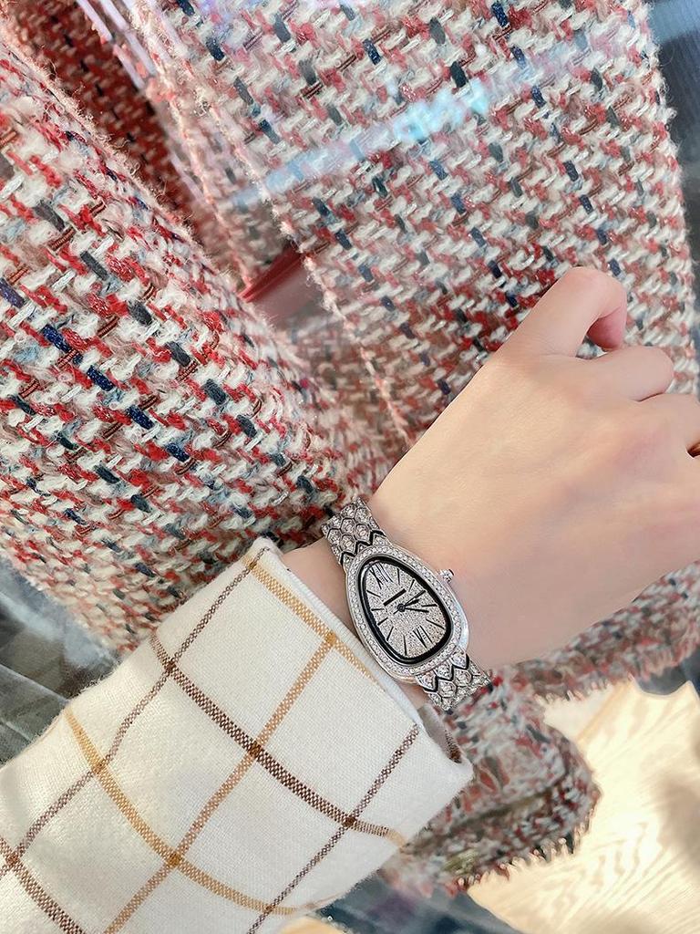 Элегантные женские кварцевые часы в форме змеи со звездным циферблатом - Роскошный водонепроницаемый браслет с бриллиантами от нишевого бренда Light Fashion.