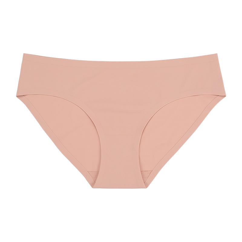 Plus Size Seamless Ice Silk Breathable Women's Sport Briefs with Cotton Crotch