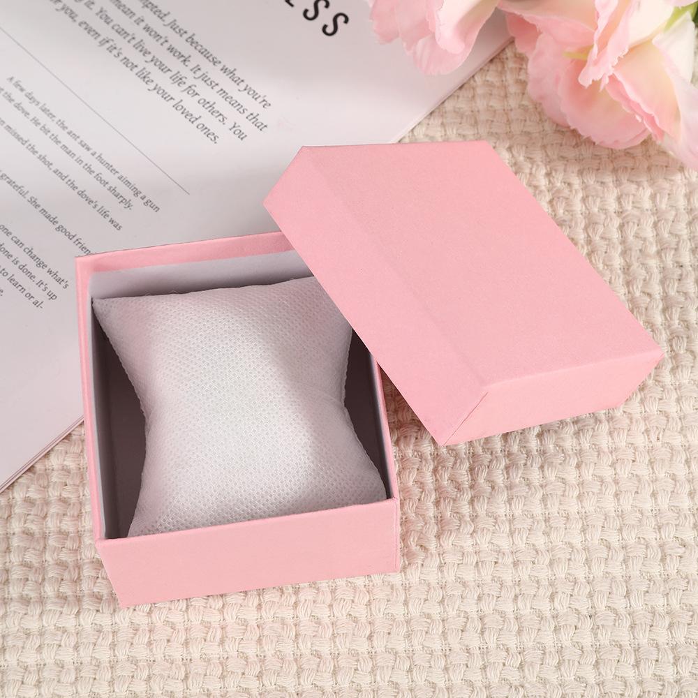 Surprise blind box; Simple square ladies' steel strap fashion quartz watch; Fashionable and luxurious watch; Random style.
