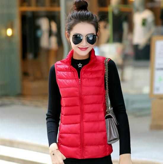 2024 Autumn Women's Lightweight Stand Collar Down Vest: Stylish Short Casual Fashion