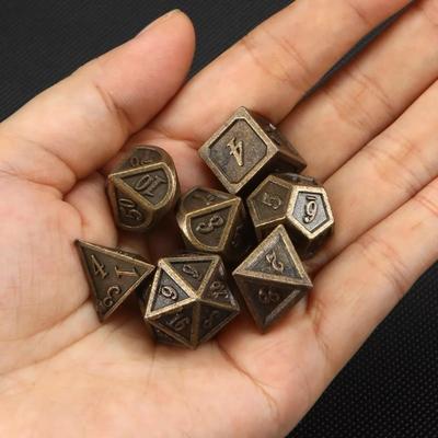 7шт металлические многогранные игральные кости бронзовые игральные кости DND для ролевой игры Dungeons and Dragons DND RPG MTG D20 D12 D10 D8 D6 D4 настольная игра