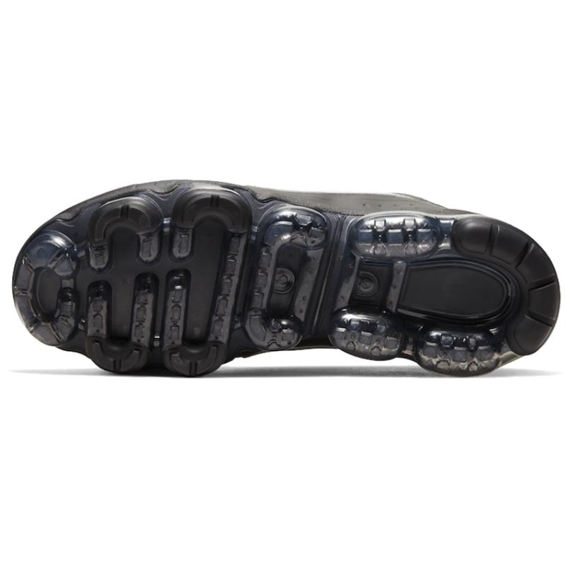 Nike Женские кроссовки для бега Air VaporMax 2019 Utility черные BV6353-001