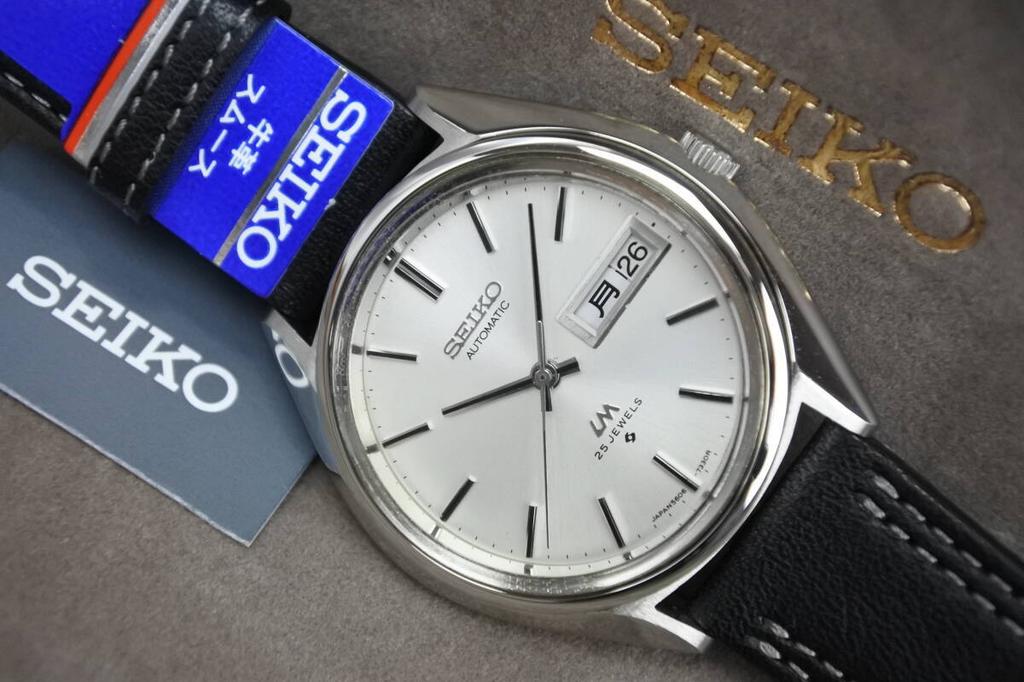 Известные японские автоматические часы SEIKO Lord Matic 1972 года, 25 камней, хрустальное стекло, с ремешком SEIKO и корпусом для часов 5606-7191, мужские, в коробке.