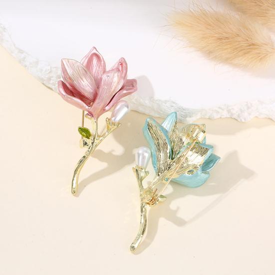 Magnolia Brooch Zinc Alloy Pin with Oil Dripping Process Decorative Pin T-Shirts Dresses Coats Badge Jewelry Accessory