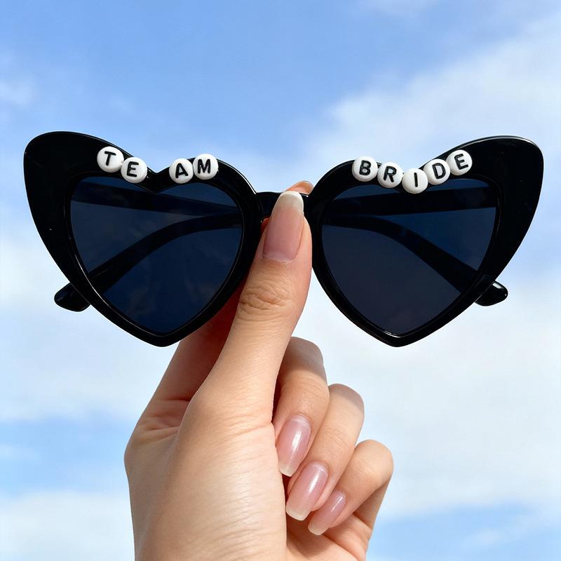 Just Married Sunglasses Rhinestone Beaded Design UV400 Lenses Trendy Shades for Wedding Photos & Honeymoon Vacation KJ077