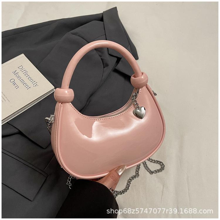Hand Carry Fashion Trend Dumpling Bag Women 2025 New Simple Versatile Patent Leather Shoulder Bag Niche Design Messenger Bag