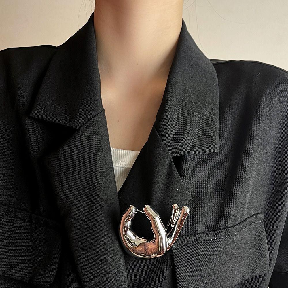 Уникальная брошь-значок «ОК» из сплава, дизайн в этническом стиле, корейский стиль, блестящий металлический зажим для одежды, аксессуары для одежды, люксовый бренд, для девочек