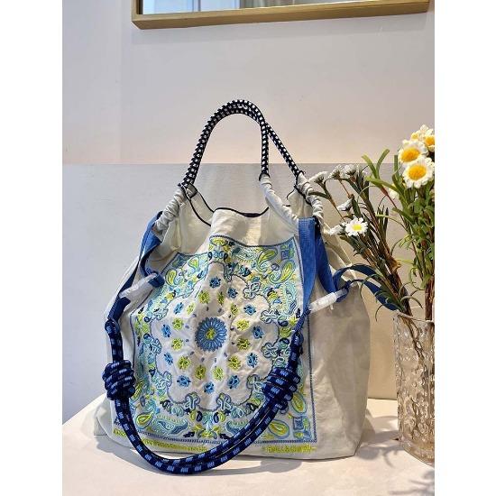 Embroidery Shopping Bag Women'S Fashion Niche Large Capacity Shoulder Bag Tide