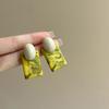 Two-color Oval Square Earrings, Simple and Fashionable Design, Earrings Are Fresh and Show the Face, and Small and Versatile Earrings.