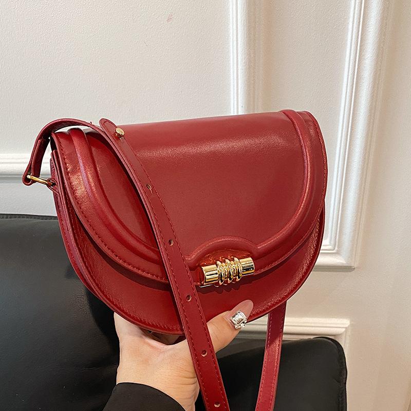 В этом году популярная сумка-седло для женщин 2025 года, модная ретро-сумка на плечо в иностранном стиле, универсальная сумка-мессенджер для женщин