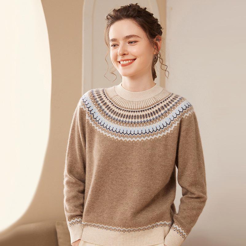 Women's Retro Ethnic Round Neck Cashmere Stripe Long-Sleeve Jacquard Base Layer Shirt
